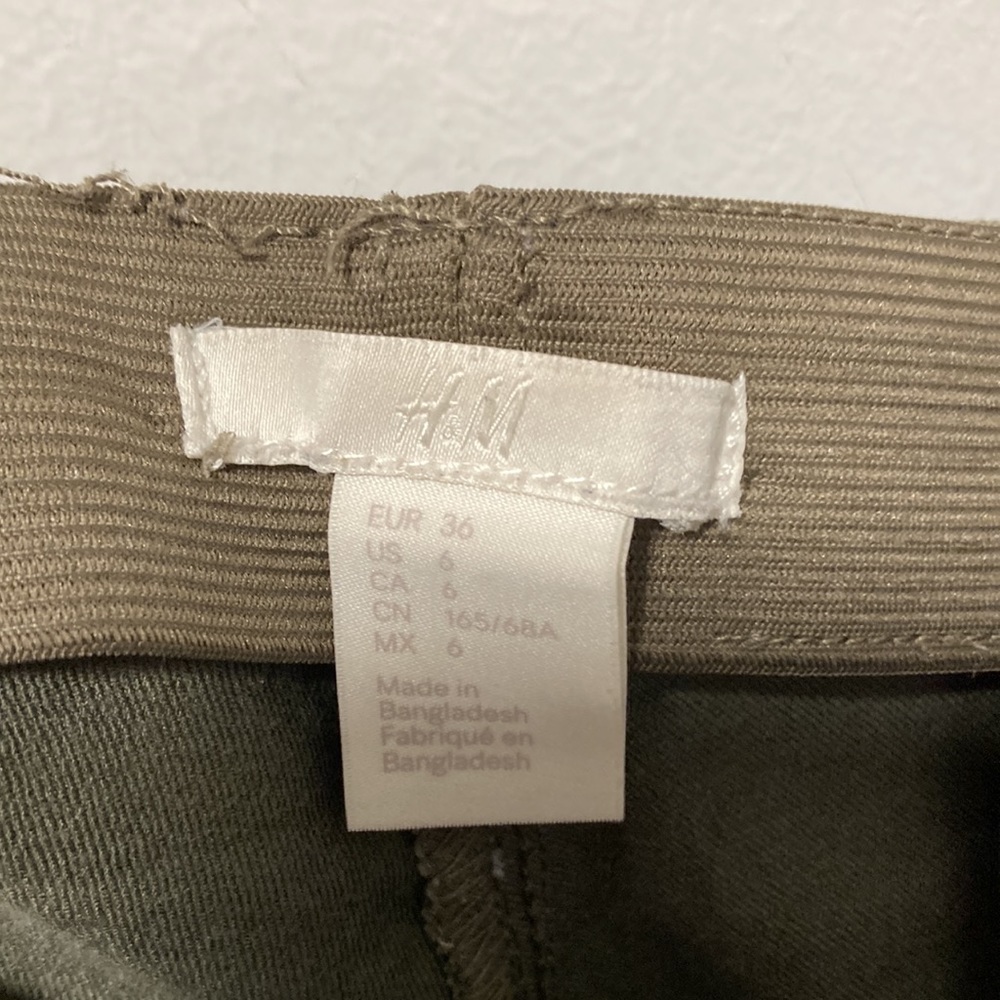 H&M Pants - Picture 7 of 16